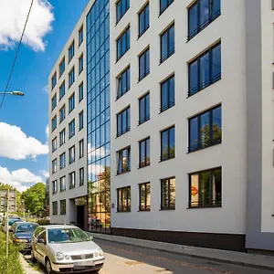 https://new-deluxe-apartments.warsawhotelspoland.com
