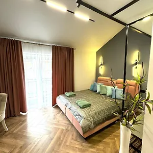 https://kvartyra-mansarda.hotelslviv.net