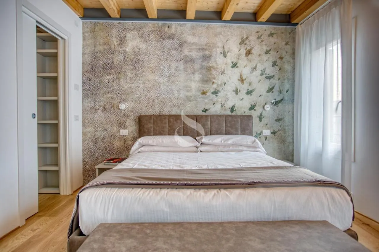 Ca' Dei Battuti Apartments Тревизо 0*,